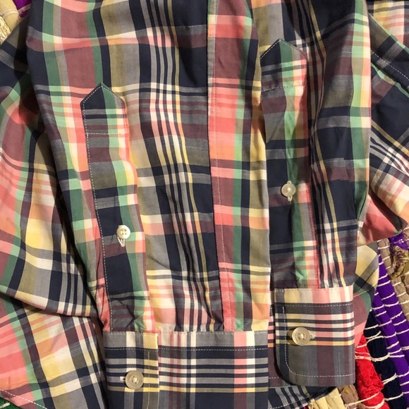 SOLD Men’s Vineyard Vines Slim Fit Tucker shirt - Picture 4 of 5